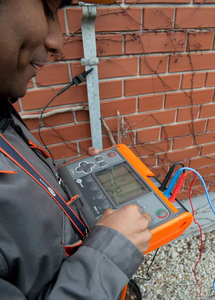 Miernik rezystancji uziemienia MRU-21-3-thumbnail