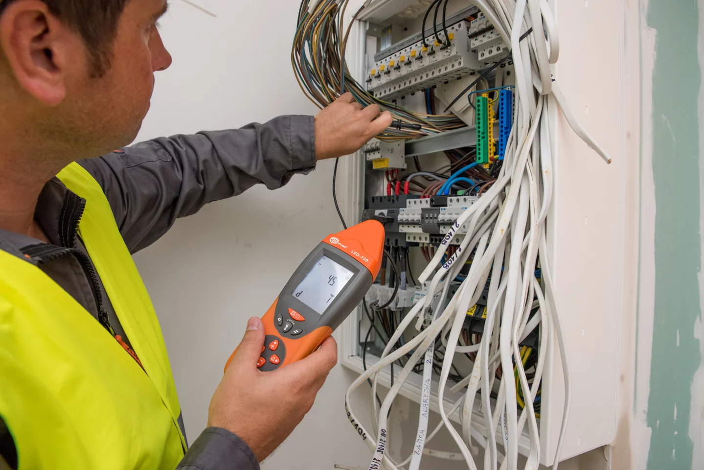 Lokalizator przewodów i kabli LKZ-720-4-thumbnail