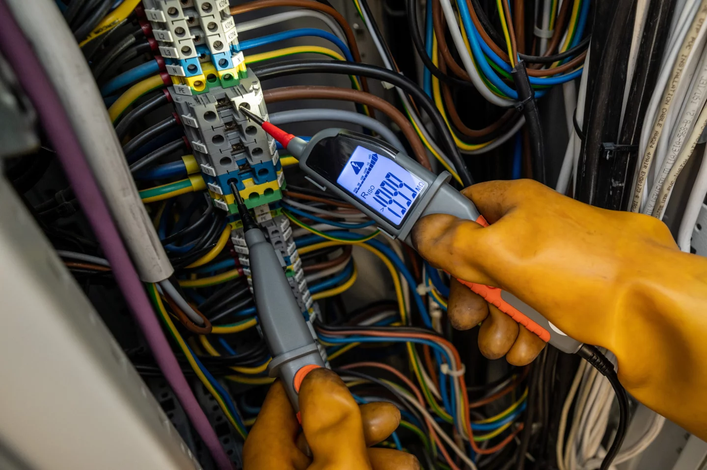 Medidor de resistencia de aislamiento MIC-5-1-thumbnail