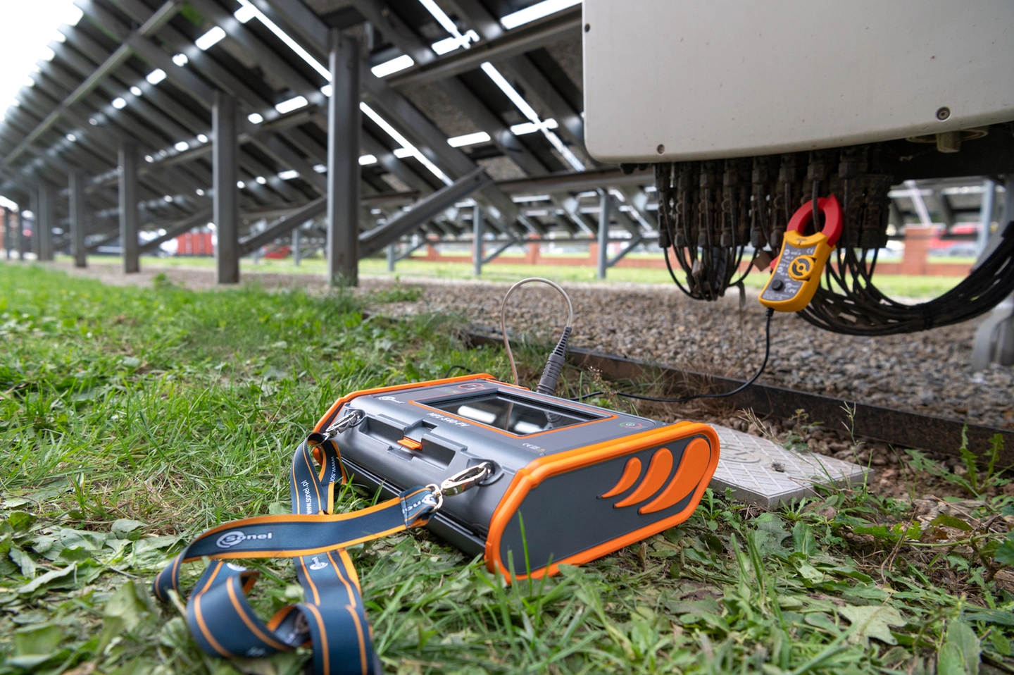 Wielofunkcyjny miernik parametrów instalacji elektrycznych MPI-540-PV-4-thumbnail