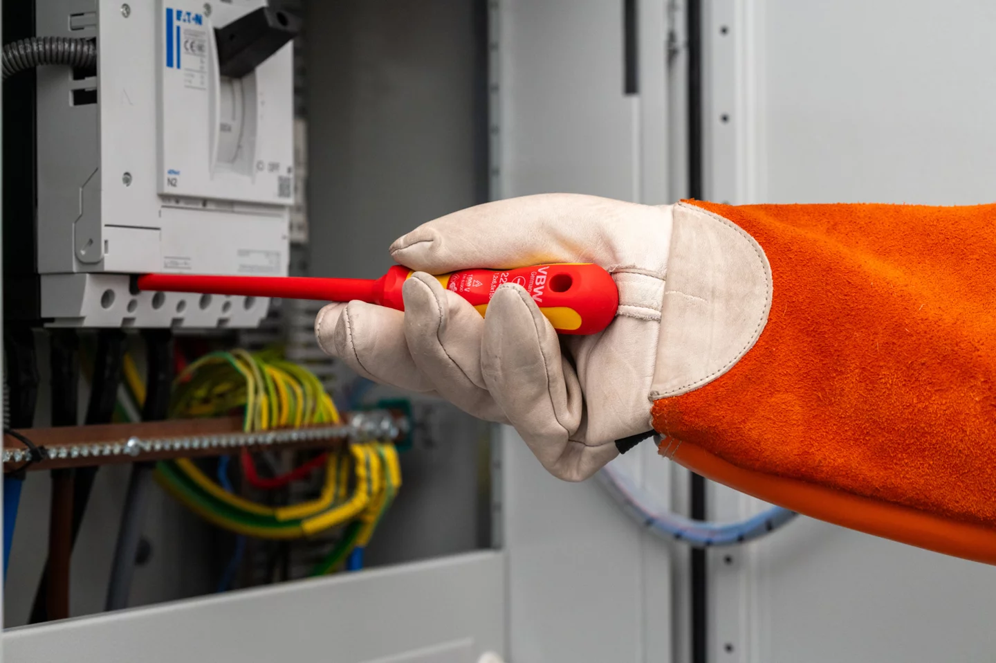 Zestaw wkrętaków 6 sztuk + tester napięcia NZ-2-3-thumbnail