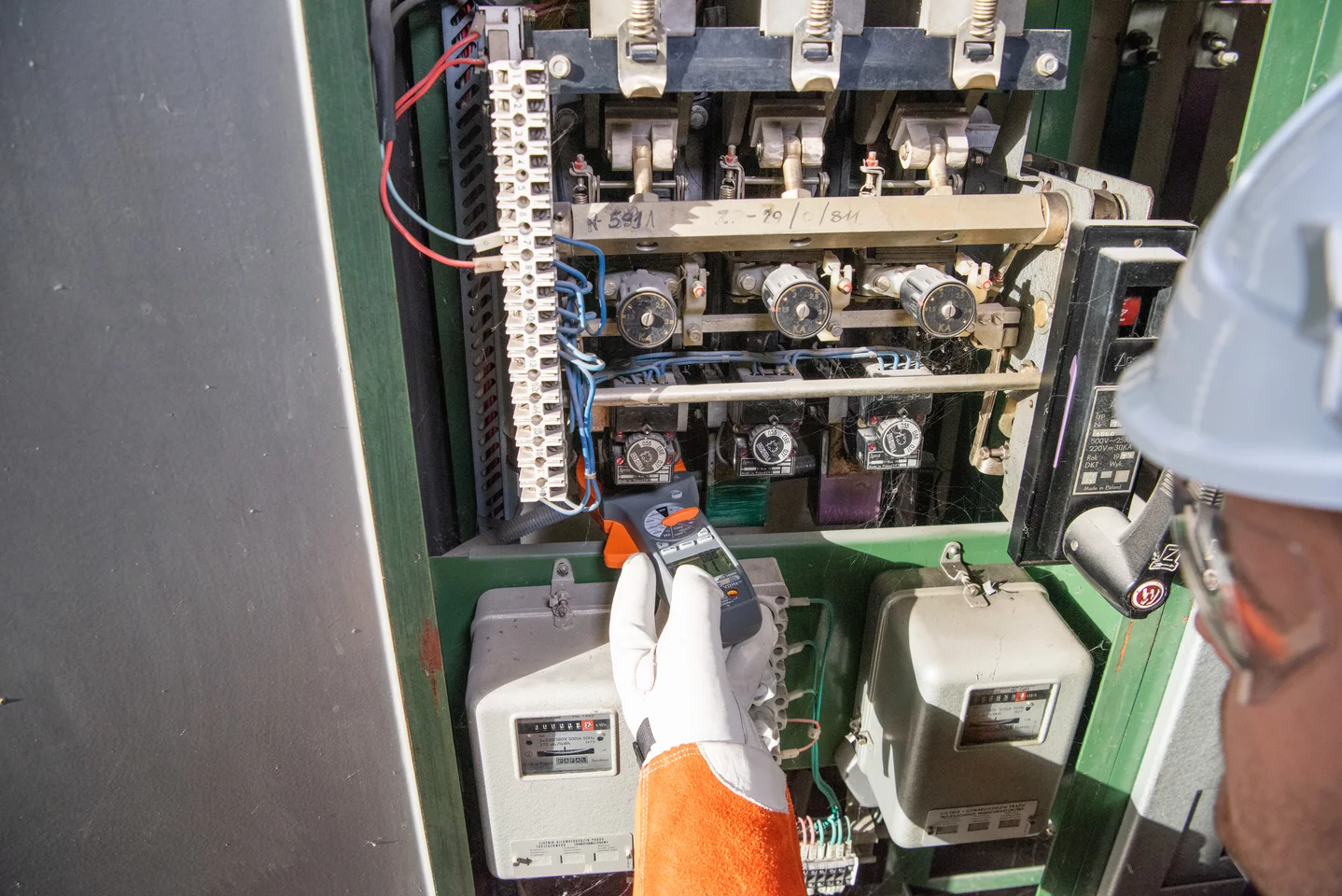 Digital Clamp Meter CMP-2000-3