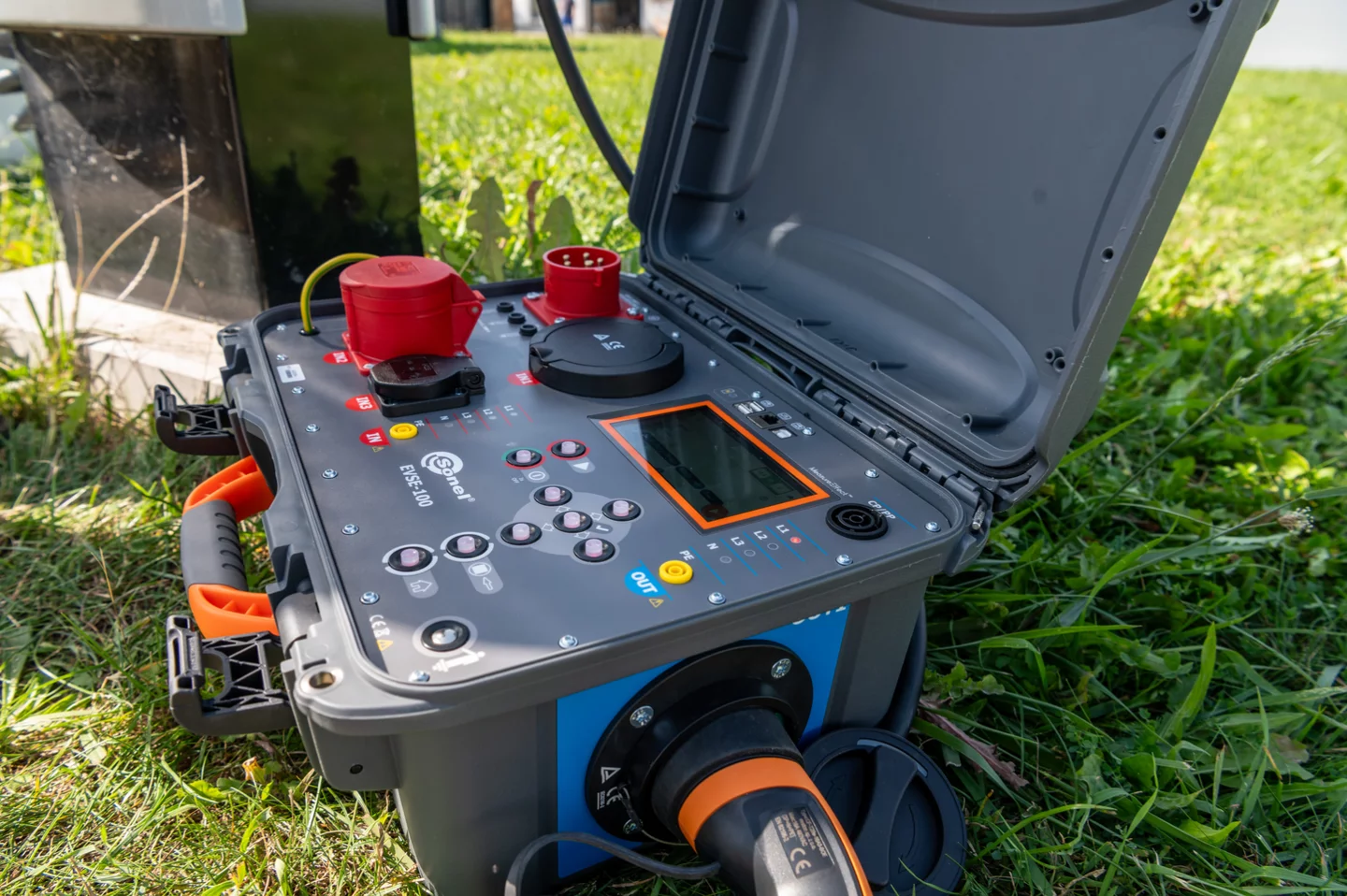 Analizzatore multifunzionale per il test sulle colonnine di ricarica dei veicoli elettrici EVSE-100-5-thumbnail