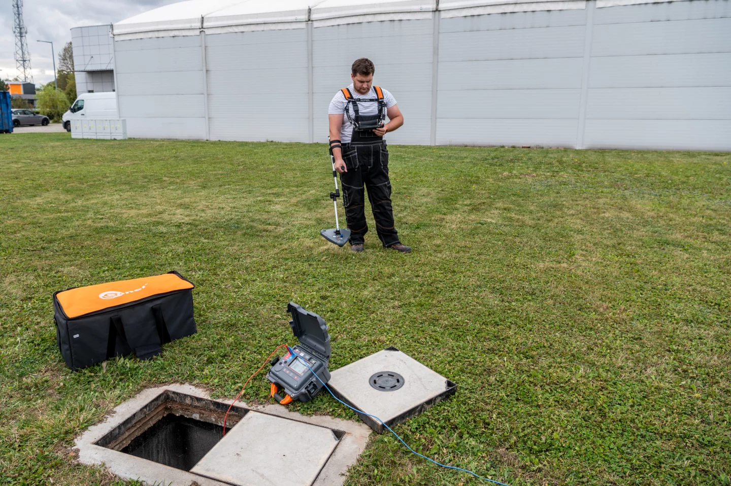 Localizzatore per cavi e infrastrutture sotterranee LKZ-2500-4-thumbnail