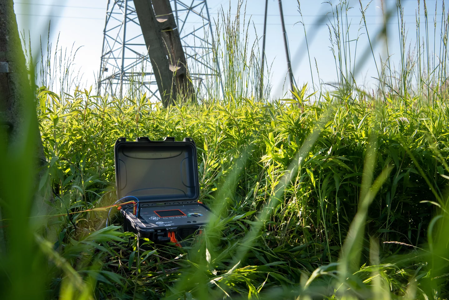 Walfront Tester di Resistenza di Terra 0-30k, Misuratore di Resistività del Suolo Digitale con Display LCD Tester di Resistenza di Terra Digitale 0-9000km