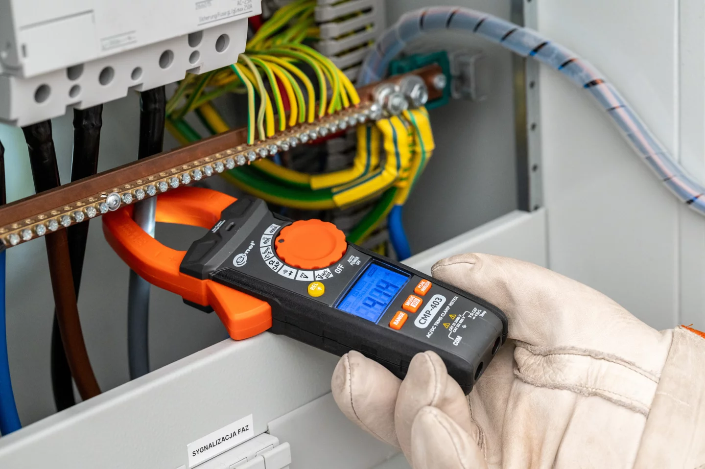 Digital clamp meter CMP-403-1