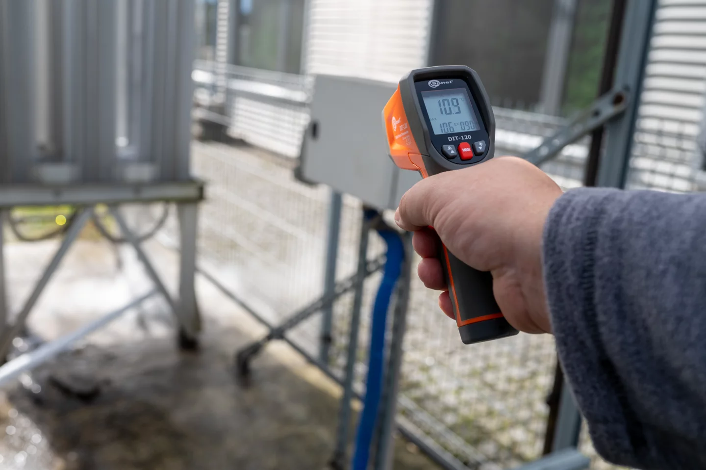 Infrared Thermometer DIT-120-5-thumbnail