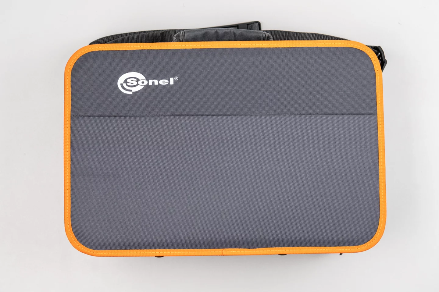 Carrying case L-1-thumbnail