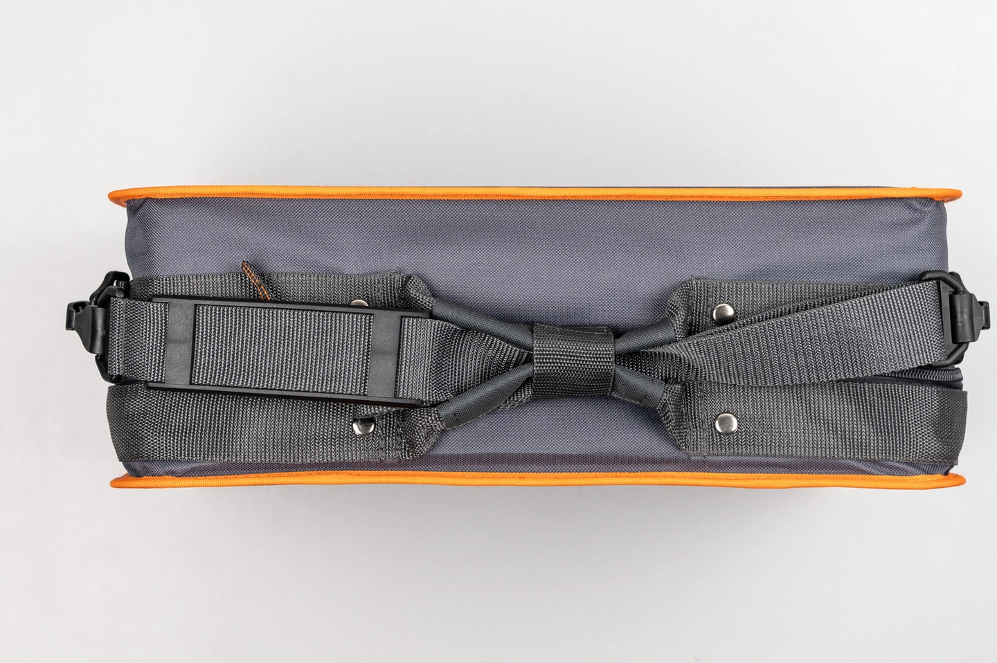 Carrying case L-1-8-thumbnail