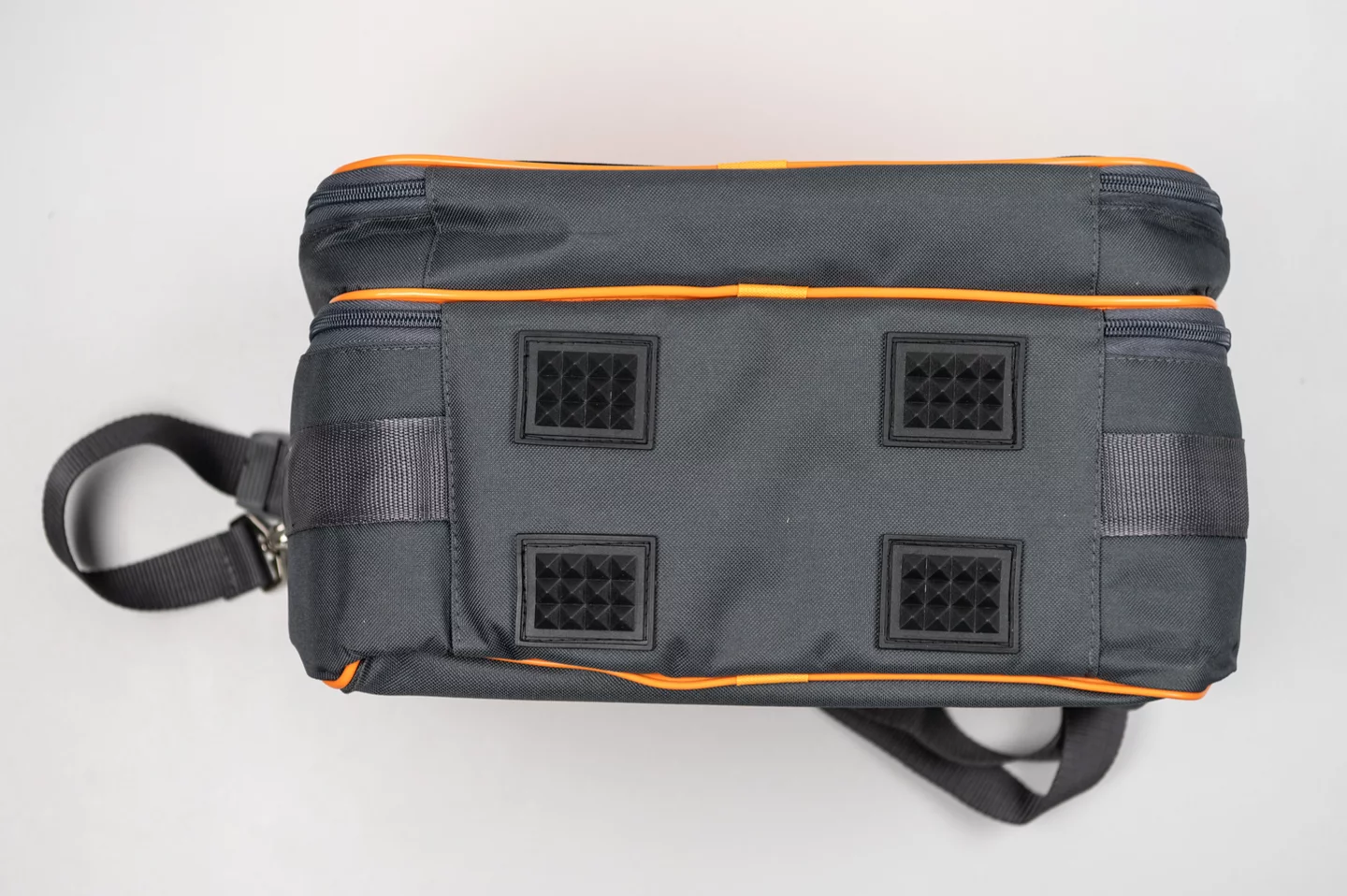 Carrying case L-11-2-thumbnail