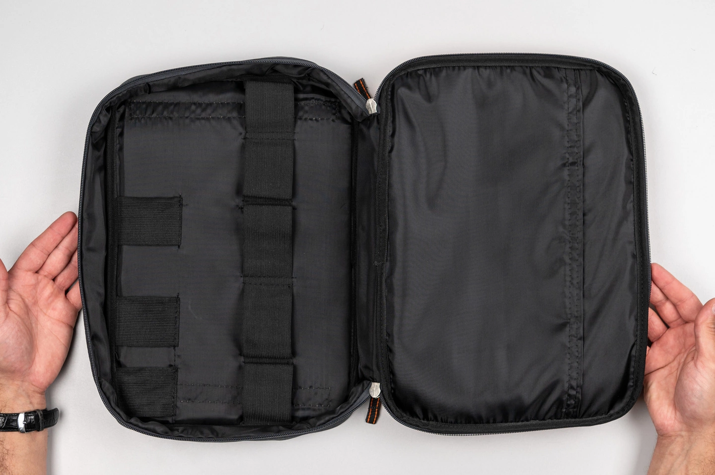 Carrying case L-14-2-thumbnail