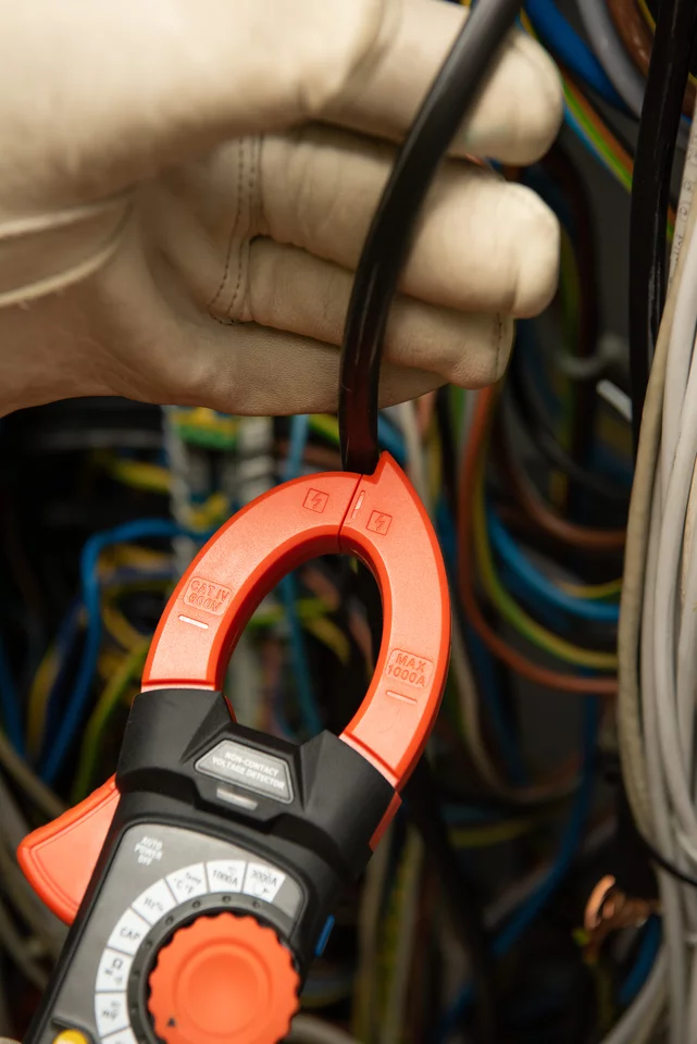 Professional Clamp Meter CMP-3000-6-thumbnail