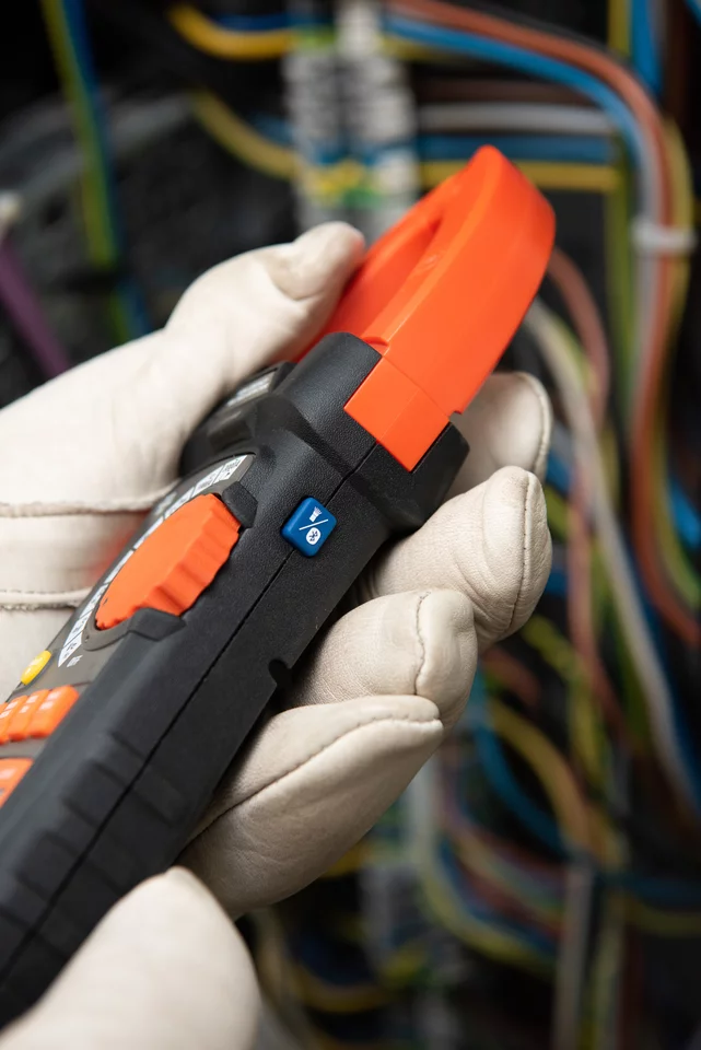 Professional Clamp Meter CMP-3000-5-thumbnail