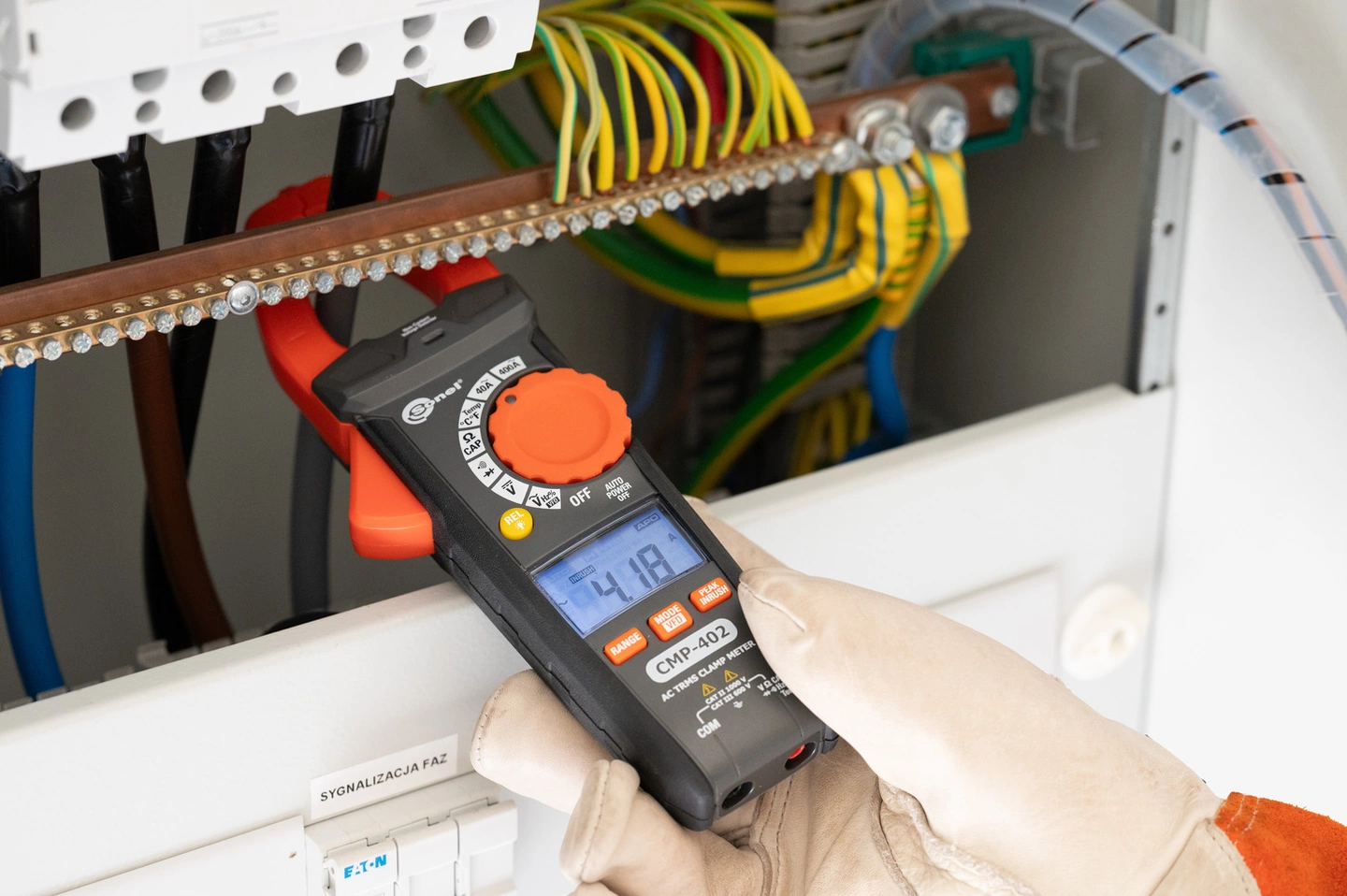 Digital clamp meter CMP-402-1-thumbnail