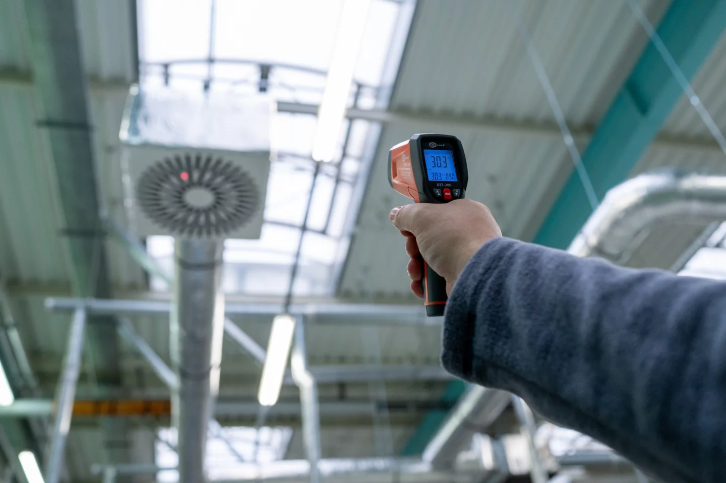 Infrared Thermometer DIT-200-5-thumbnail