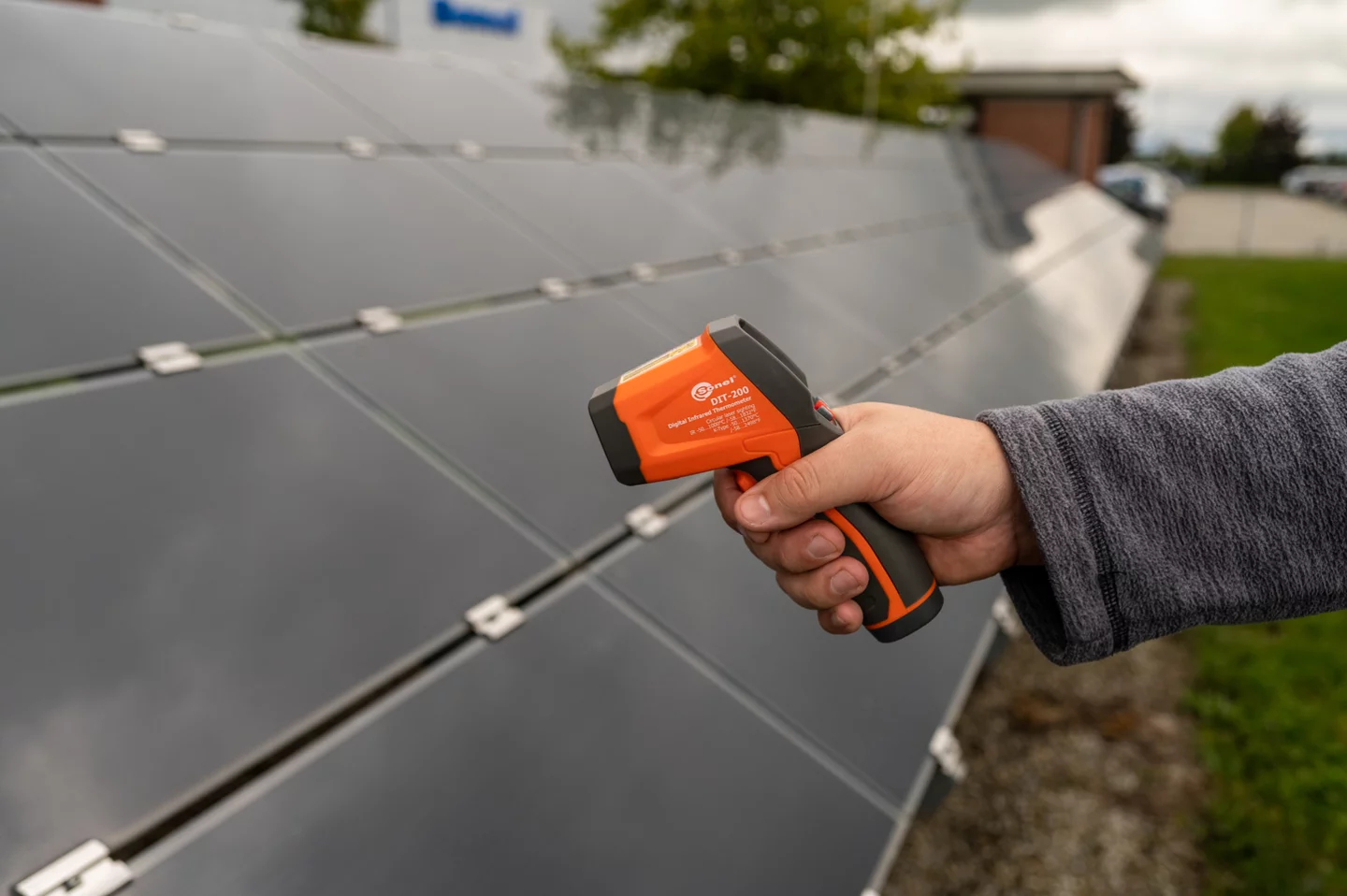 Infrared Thermometer DIT-200-6-thumbnail