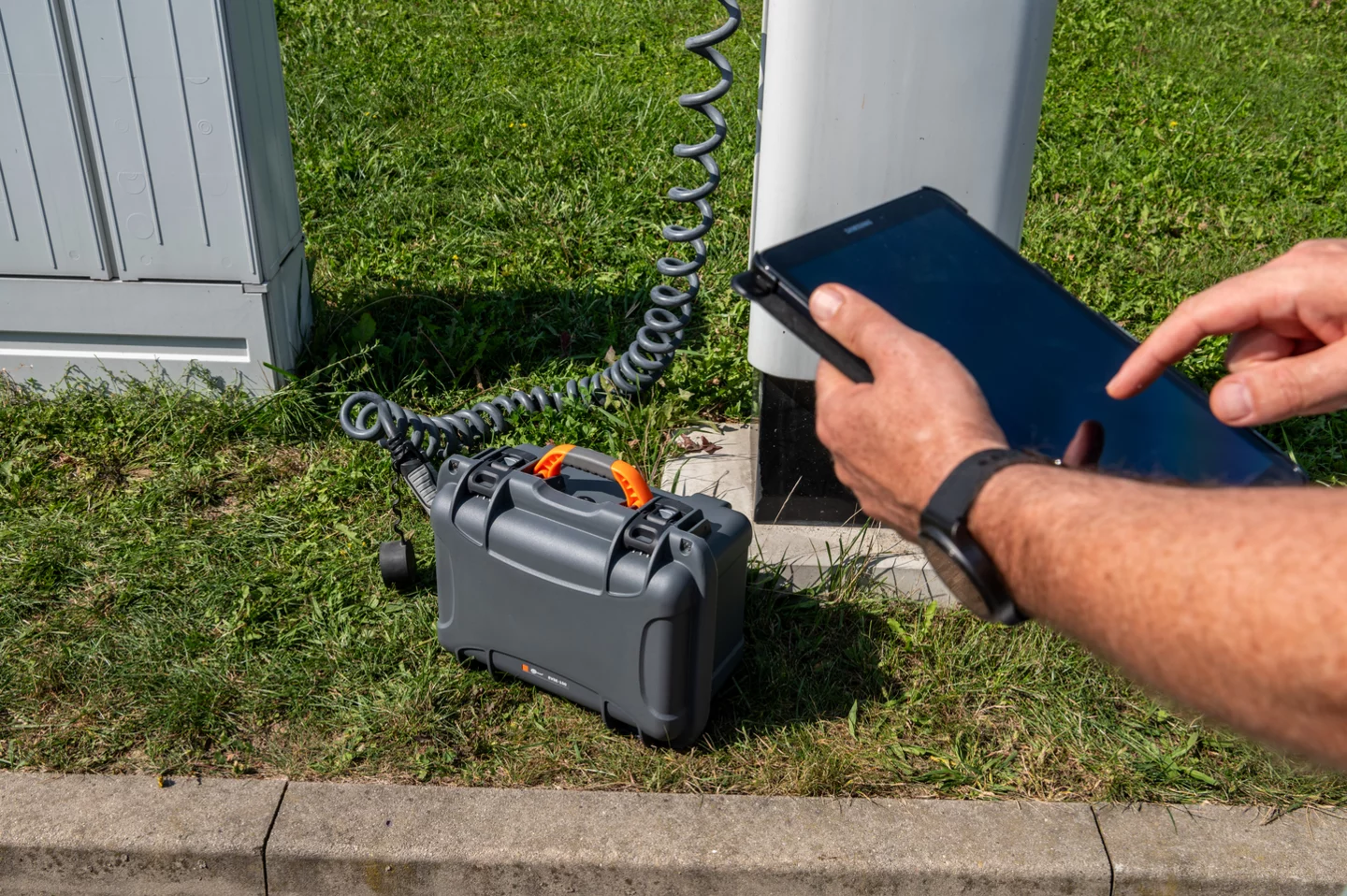 Multifunctional analyzer for electric vehicle charging stations EVSE-100-4-thumbnail