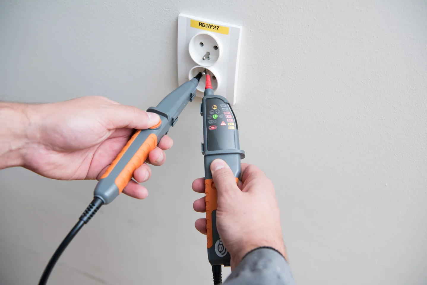 Two-pole Voltage Tester P-4-1-thumbnail