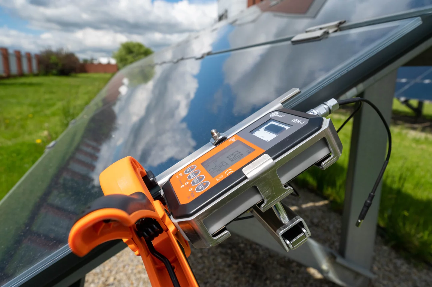 Solar  radiation and  temperature meter IRM-1-8-thumbnail