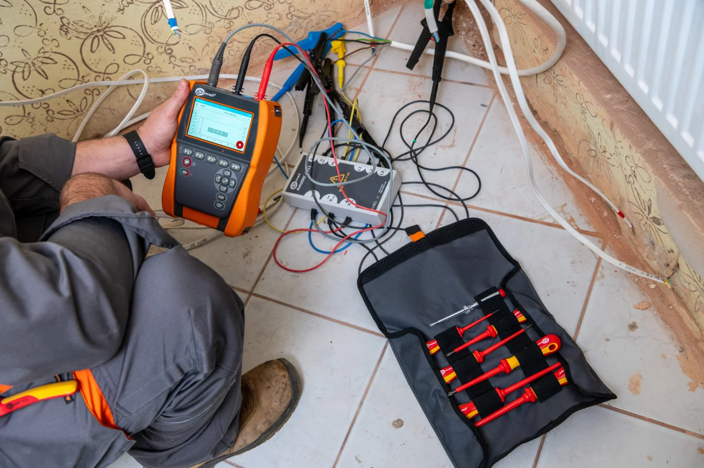 Insulation resistance meter MIC-2511-6-thumbnail