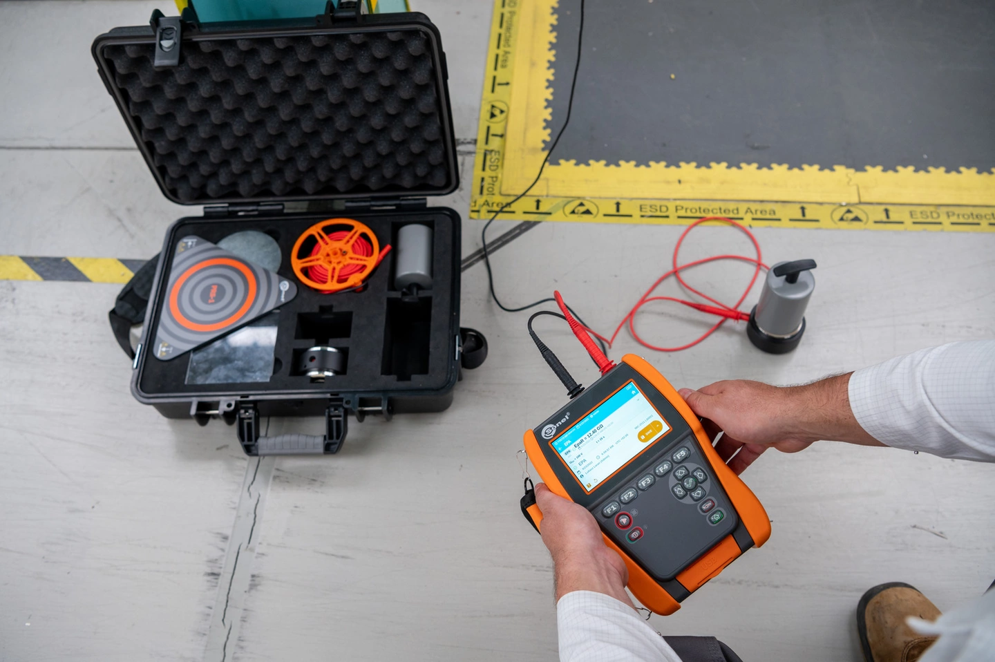 Insulation resistance meter MIC-2511-1-thumbnail