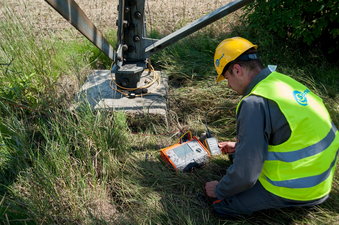 Earth Resistance and Resistivity Meter MRU-200-3-thumbnail