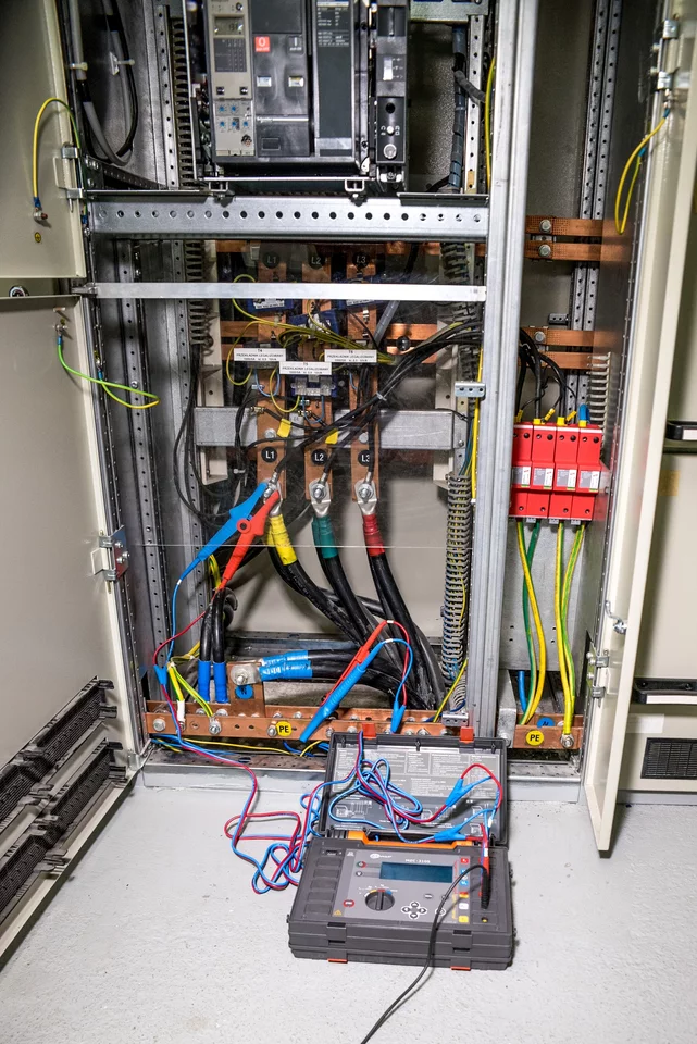 High-Current Fault Loop Impedance Meter MZC-310S-2-thumbnail