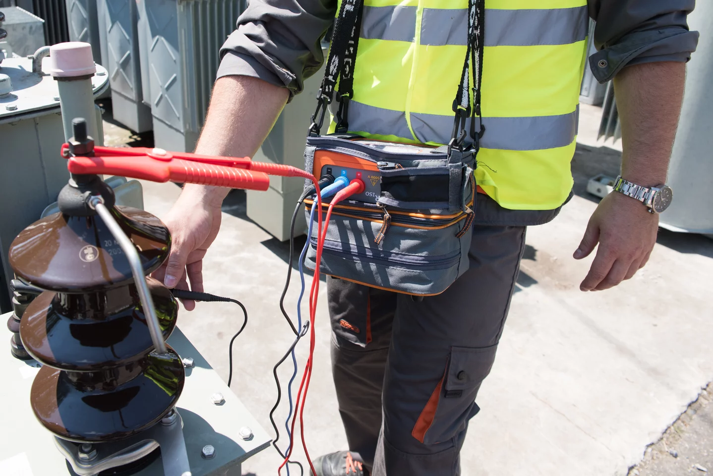 Medidor de resistencia de aislamiento MIC-5001-2-thumbnail