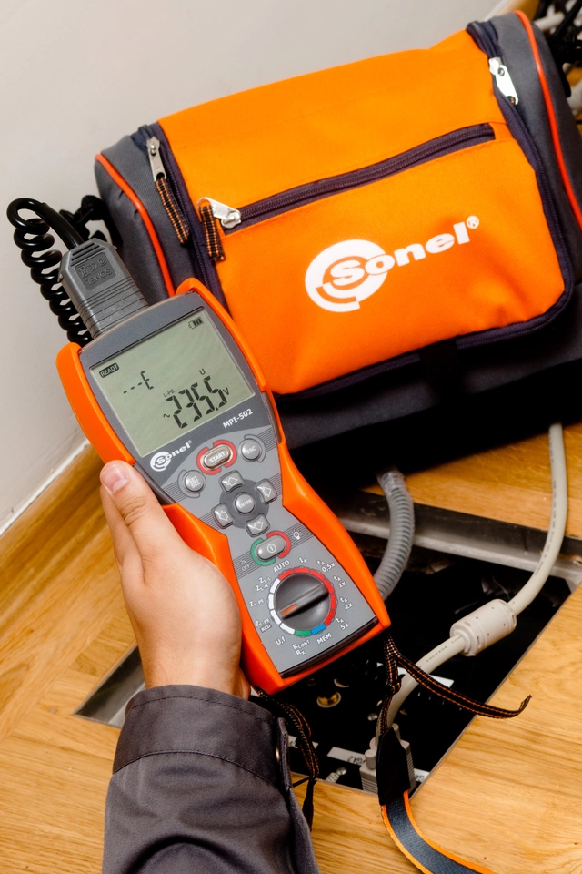 Medidor multifunción de parámetros de instalaciones eléctricas MPI-502-3-thumbnail