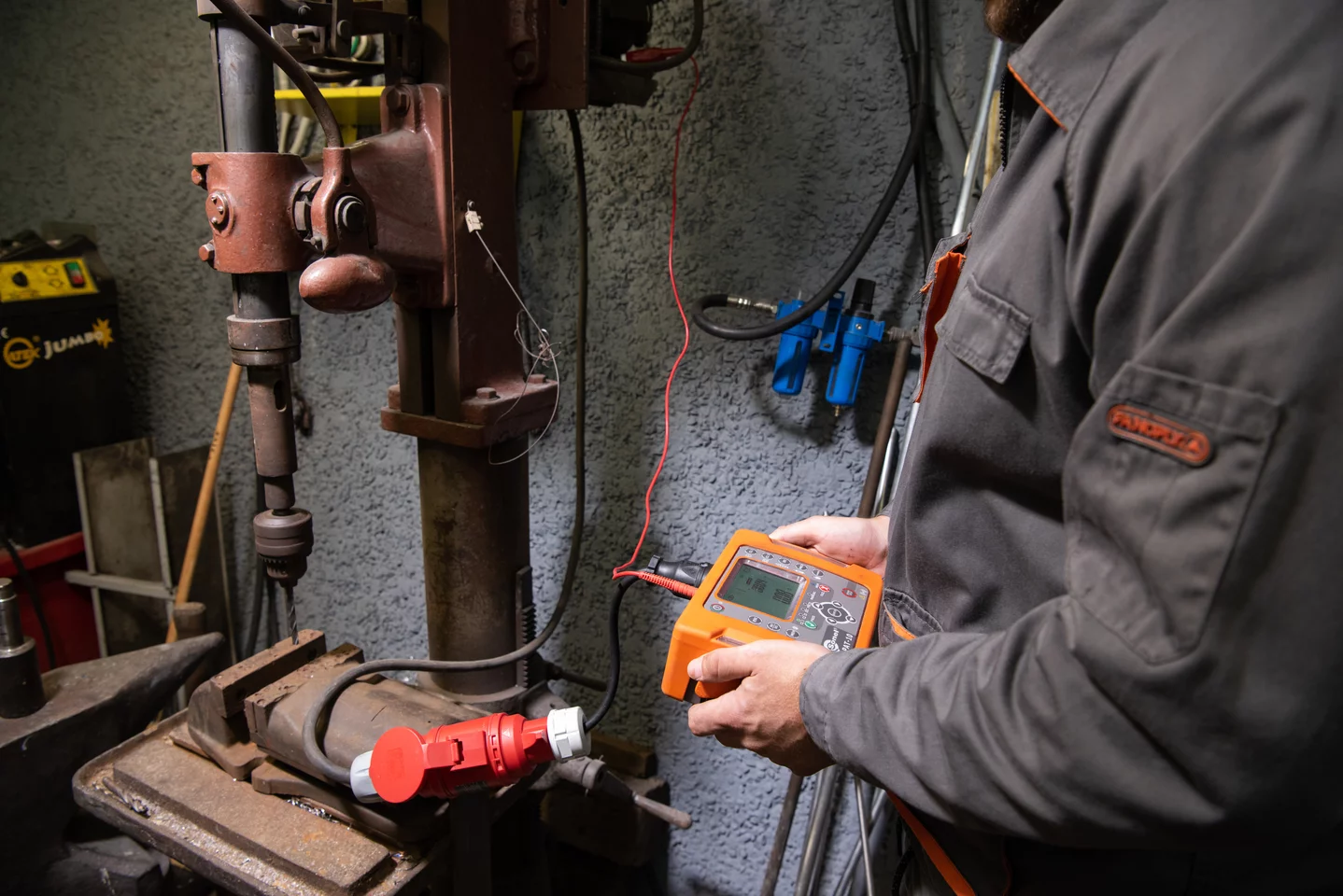 Probador de electrodomésticos portátil PAT-10-2-thumbnail